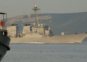 ABD Savaş Gemisi Çanakkale Boğazı'ndan Geçti