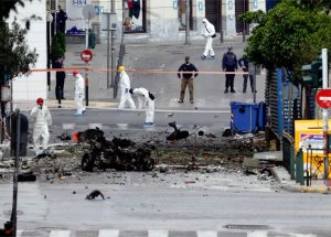 Yunanistan Patlamayla Uyandı!