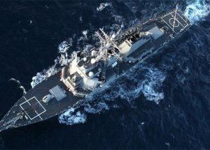 ABD Savaş Gemisi Boğaz'dan Geçti