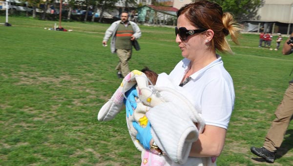 2.5 aylık bebek ölümden döndü