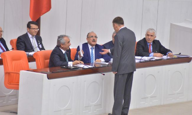 MİT Yönetmeliği'ni Atıcı'ya Böyle Gösterdi