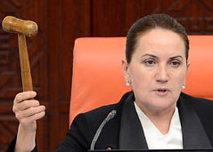 Meral Akşener Tokmağını Gösterdi!