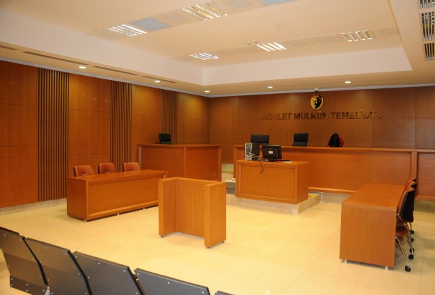 "Gizli belge" davasında 5 tahliye