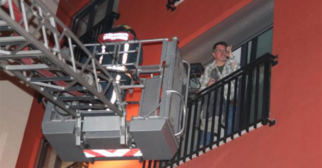 Apartta yangın paniği