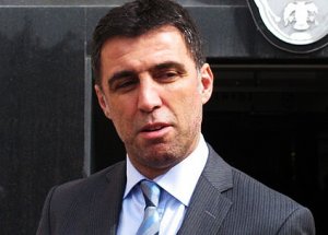 Hakan Şükür'e Bir Şok Daha!