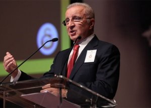 Ünal Aysal Yönetimi İbra Edildi
