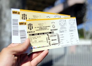 Futbolda "Kağıt Bilet" Devri Kapandı