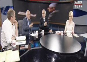 Habertürk Canlı Yayınında Sifon Sesi