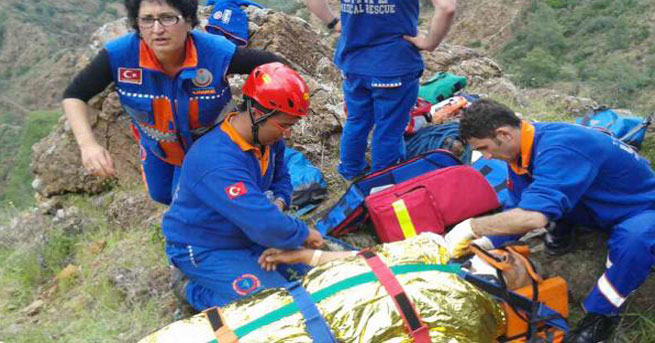 Helikopterle kurtarıldı