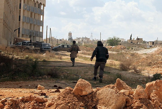 Halep'te 30 asker öldü