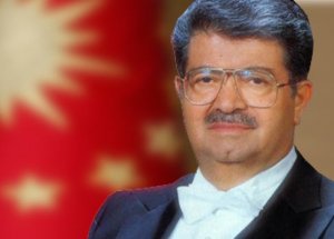 Turgut Özal Rahmetle Anılıyor