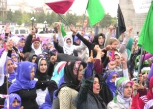 Dindar Halk Kutlu Doğum’da Görsün