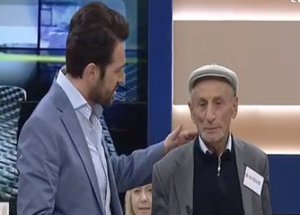 Evlenmekte Israrcı Dede Durmuyor