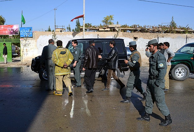 Afganistan'da İntihar Saldırısı: 6 Ölü