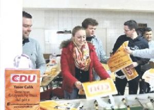 Merkel'in Partisinde Türk Bayrağı Krizi