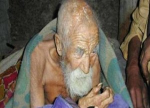 Yaşını Duyan Kulaklarına İnanamıyor