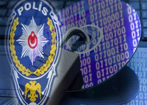 5 polisin Evinde İnceleme Yapıldı