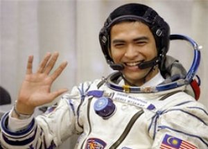 Namaz Kılan Astronot