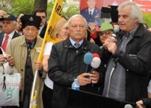 Tarık Akan'dan Darbe Çığırtkanlığı!