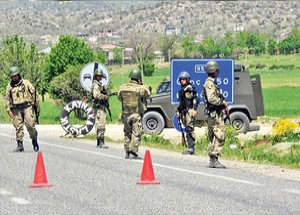 PKK İki Askeri Kaçırdı