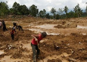 Afganistan'da Facia: 2 Bin Kişi...