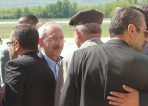 Kılıçdaroğlu'ndan Amcasına Son Görev