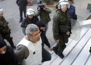 Yunanistan Diretiyor!