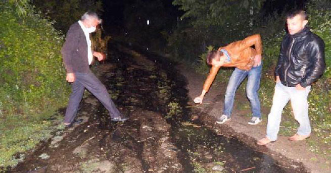 Mahalleli Gece Yarısı Sokağa Döküldü