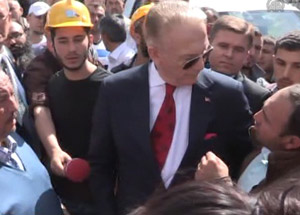 Uğur Dündar'a Soma'da Protesto!