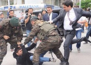 "Tekmelerine Sağlık Yusuf"