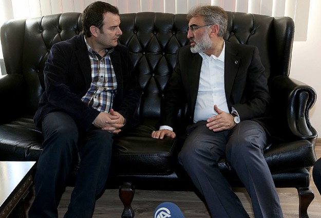 Öztürk, Bakan Taner Yıldız'ı Ziyaret Etti