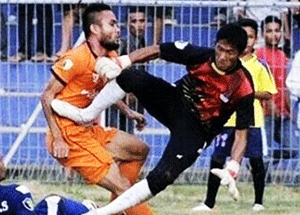 Kaleciden Tekme Yedi Hayatını Kaybetti!