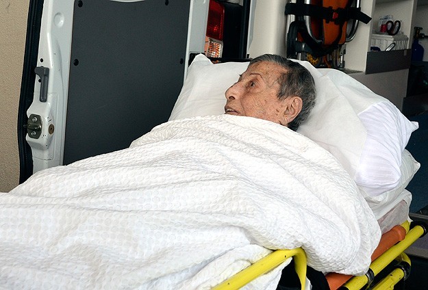 Müzeyyen Senar Taburcu Oldu