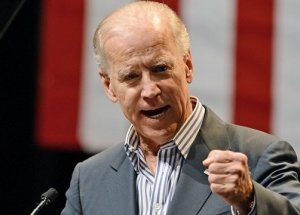 Biden, Bu Kez De Ada'da Bitti!