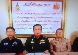 Tayland'da Ordu Darbe Yaptı!