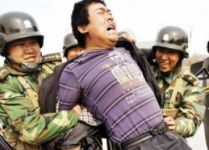 Uygur Türklerine Çin Zulmü