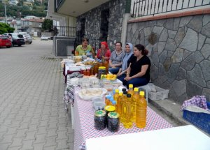 Kumyakalı Kadınlarlardan El Emeği Pazarı