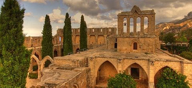 Camide Konser Haberi KKTC'yi Karıştırdı!