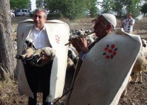 Bakan Eker Diyarbakır’da