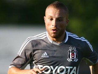 Şoke Eden Olay! Ağızlarına Silah Sokmuş!