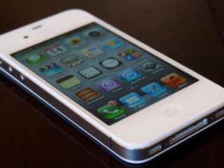 iPhone 4 Sahiplerine Kötü Haber
