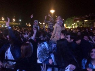 Cehennem Omuzlarımızda