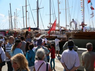 Okul Gemisi Bodrum'a İki Kupa İle Döndü
