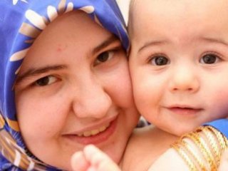 Muhammed 1 Ay Sonra Annesine Kavuştu