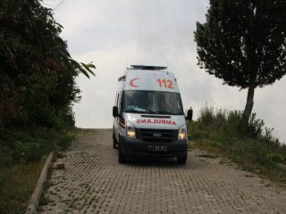 Bilecik'te 14 Yaşında Kız Hap İçerek İntihara Kalkıştı