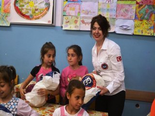 Yalnız Oyuncaklar Manisa’da Çocuklarla Buluştu