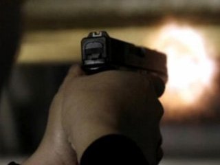 Polis Memuru Kalbinden Vuruldu!