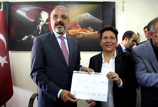 Sırrı Sakık'a Kötü Haber!