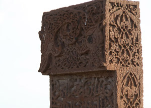 Ahlat’ta Çiftki Başlı Ejder Motifleri