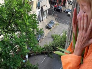 Almanya'da Fırtına: 6 Ölü